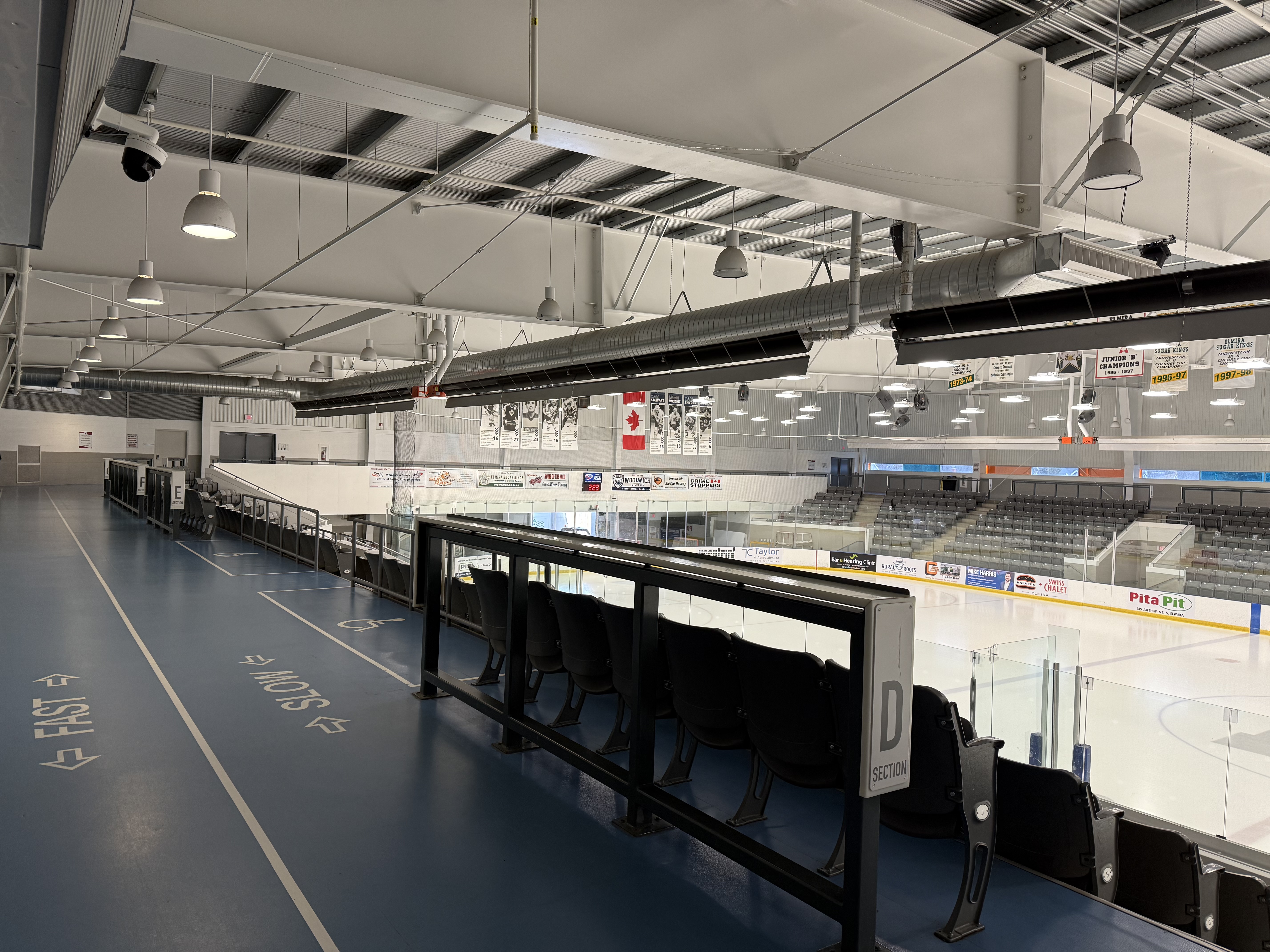 Multi-pad recreation center